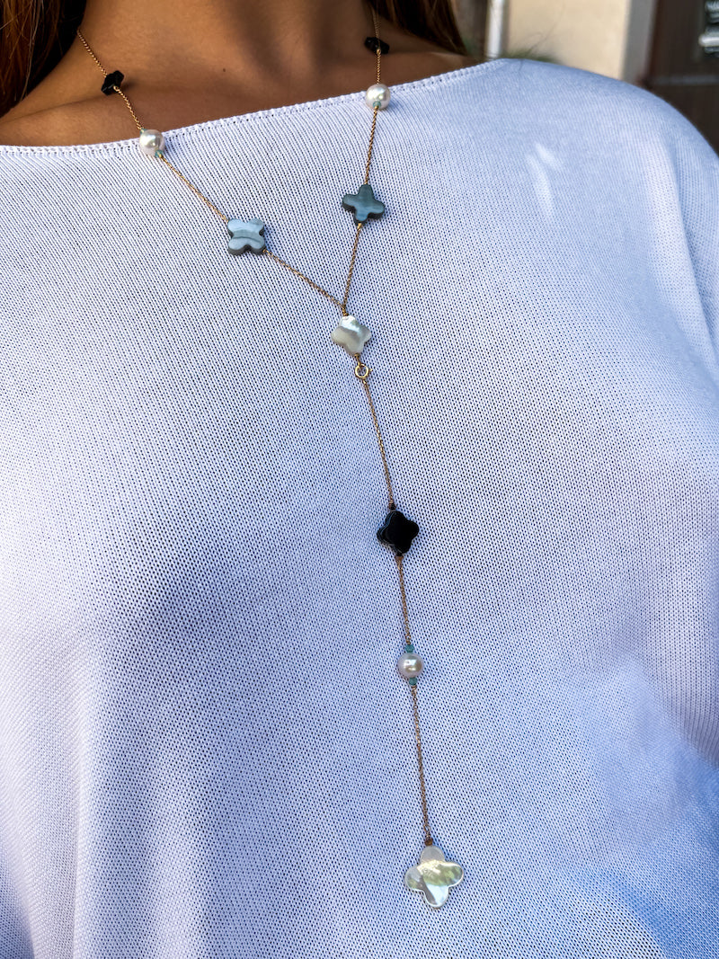 Sautoir trèfle en onyx  nacre et plaqué or Lucky