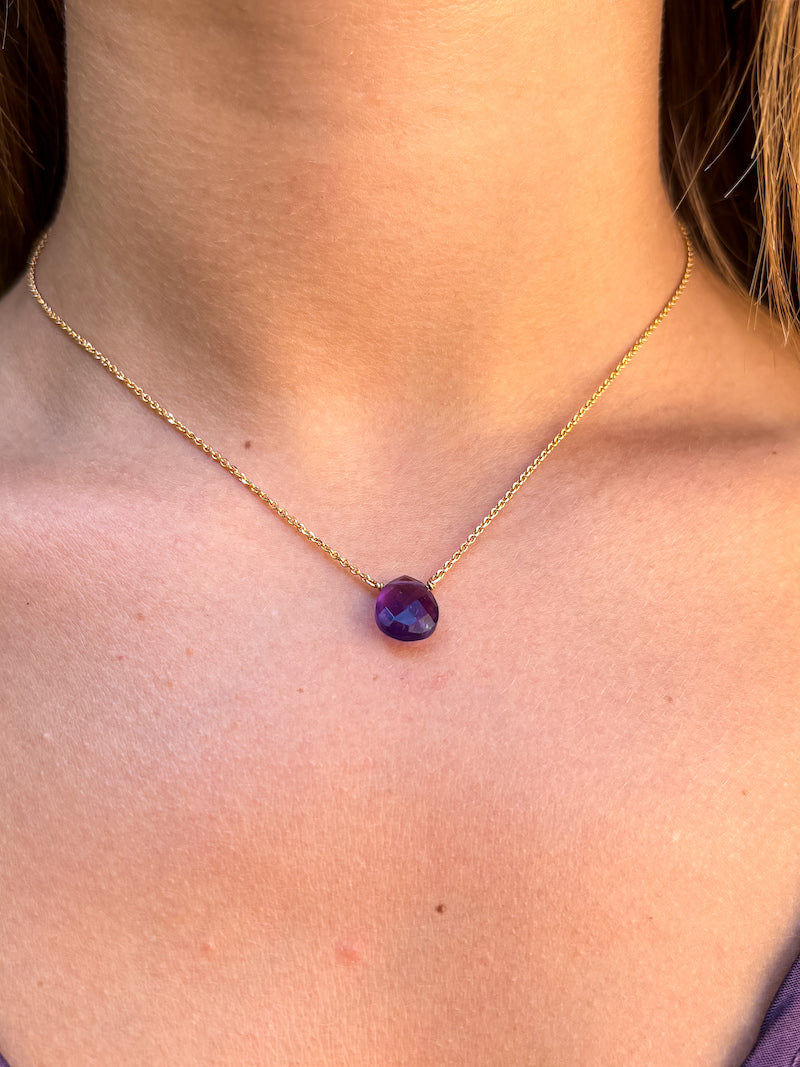 Collier en plaqué or et pierre semi précieuse améthyste violette