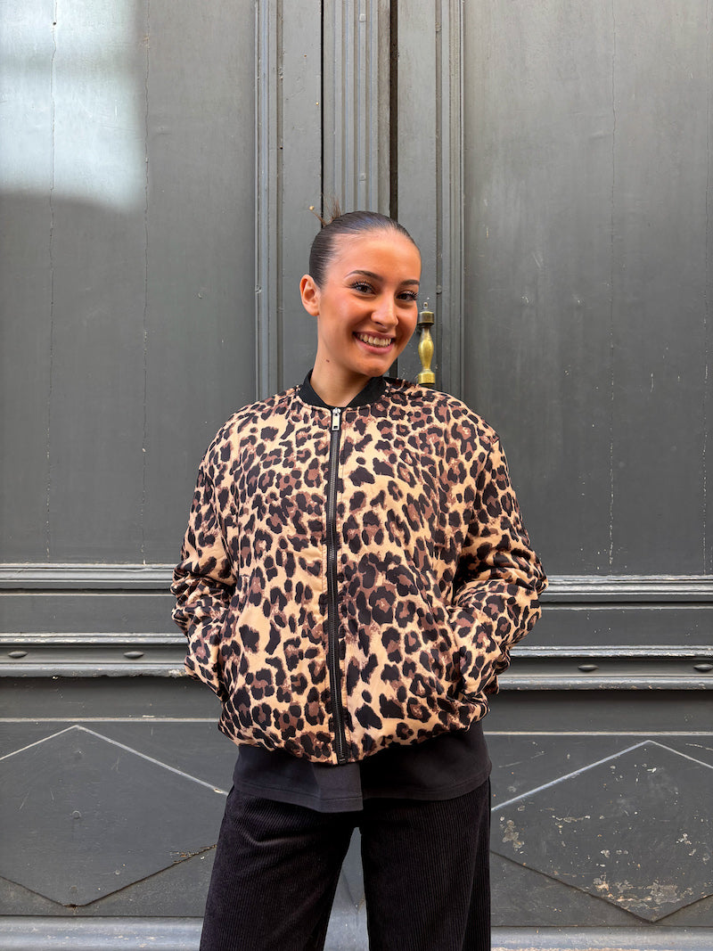 Doudoune tendance motif léopard
