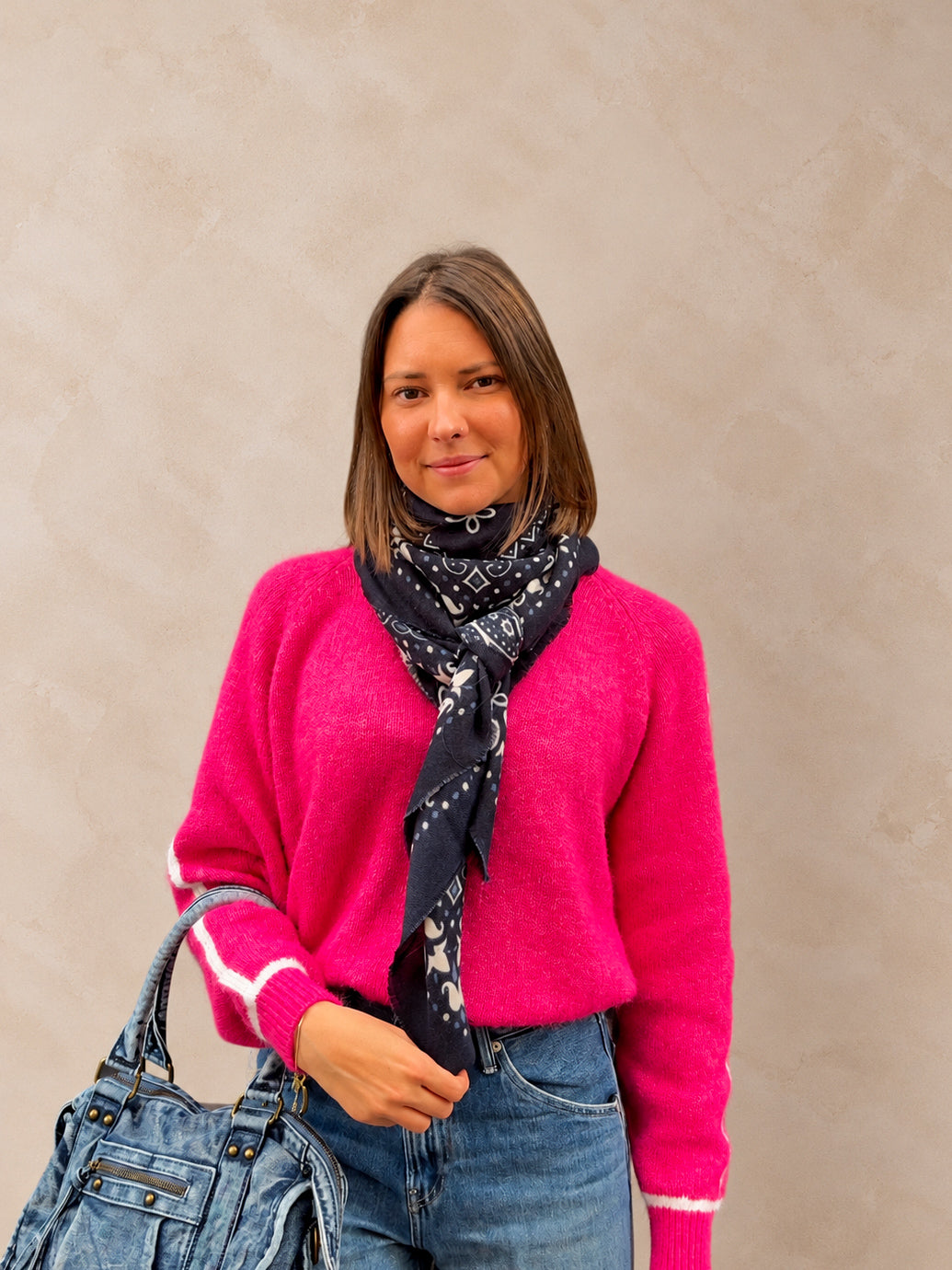 foulard tendance bleu marine