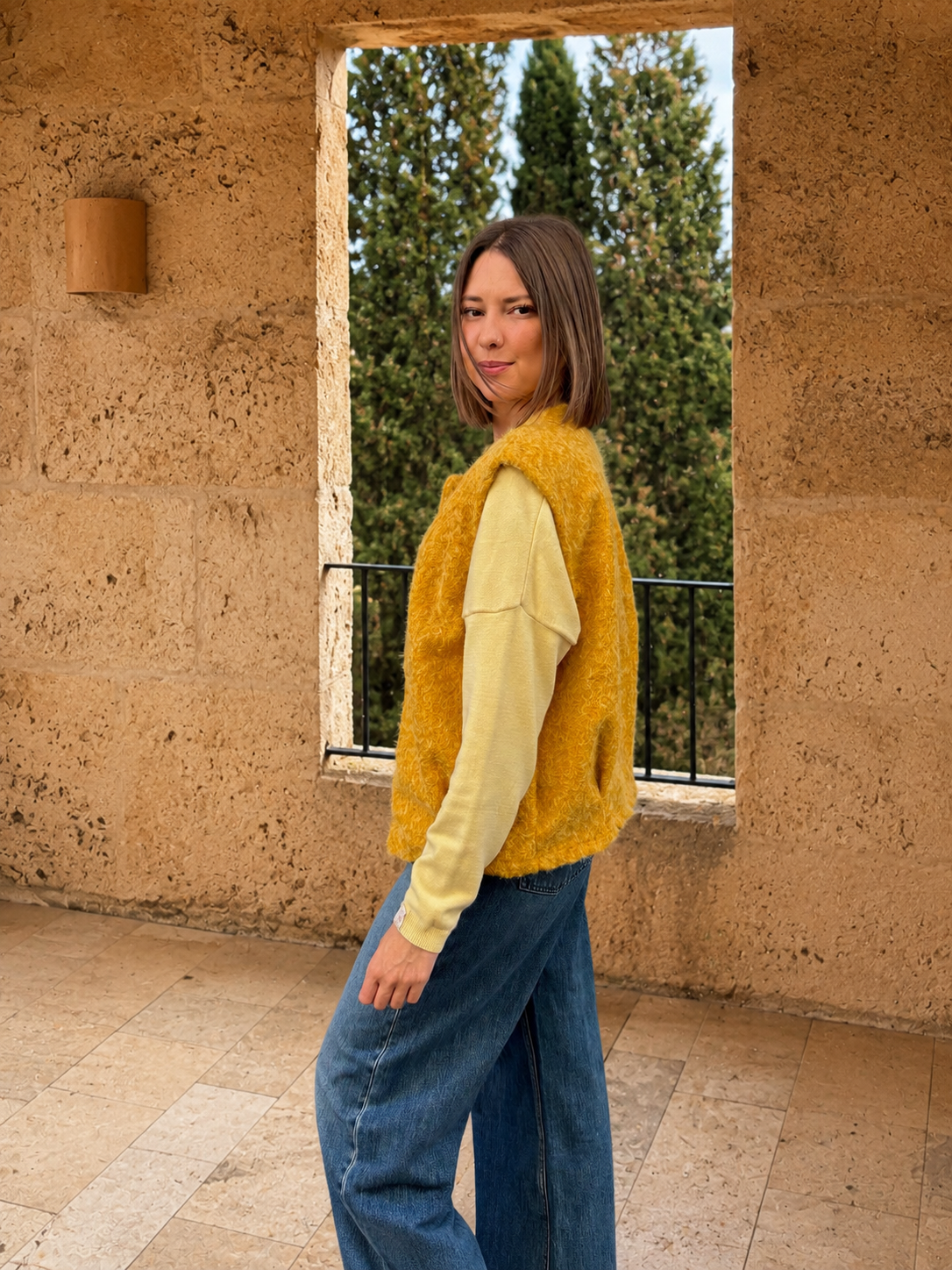 gilet duveteux jaune tendance pour femme