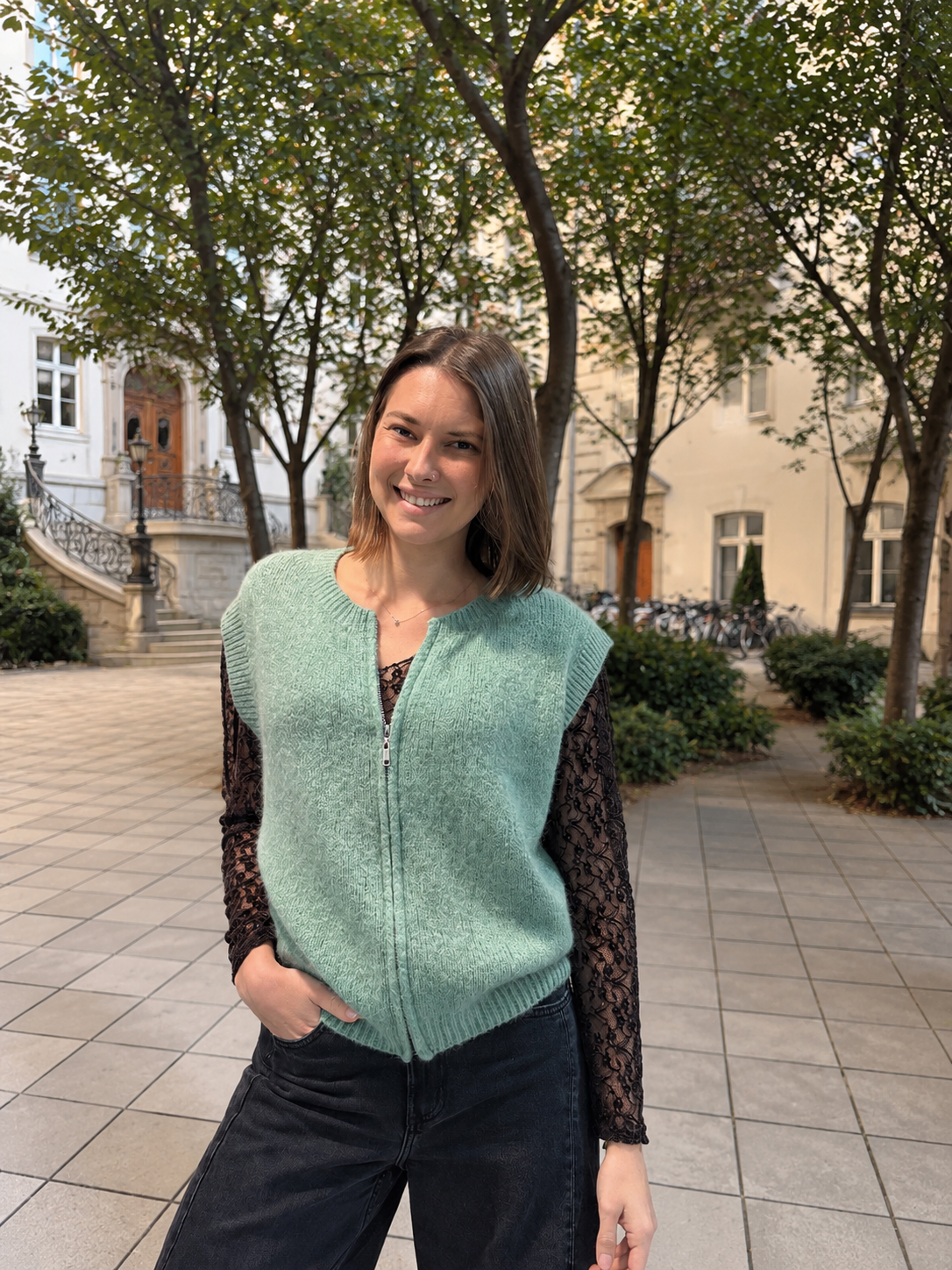 Gilet sans manches zippé en maille vert
