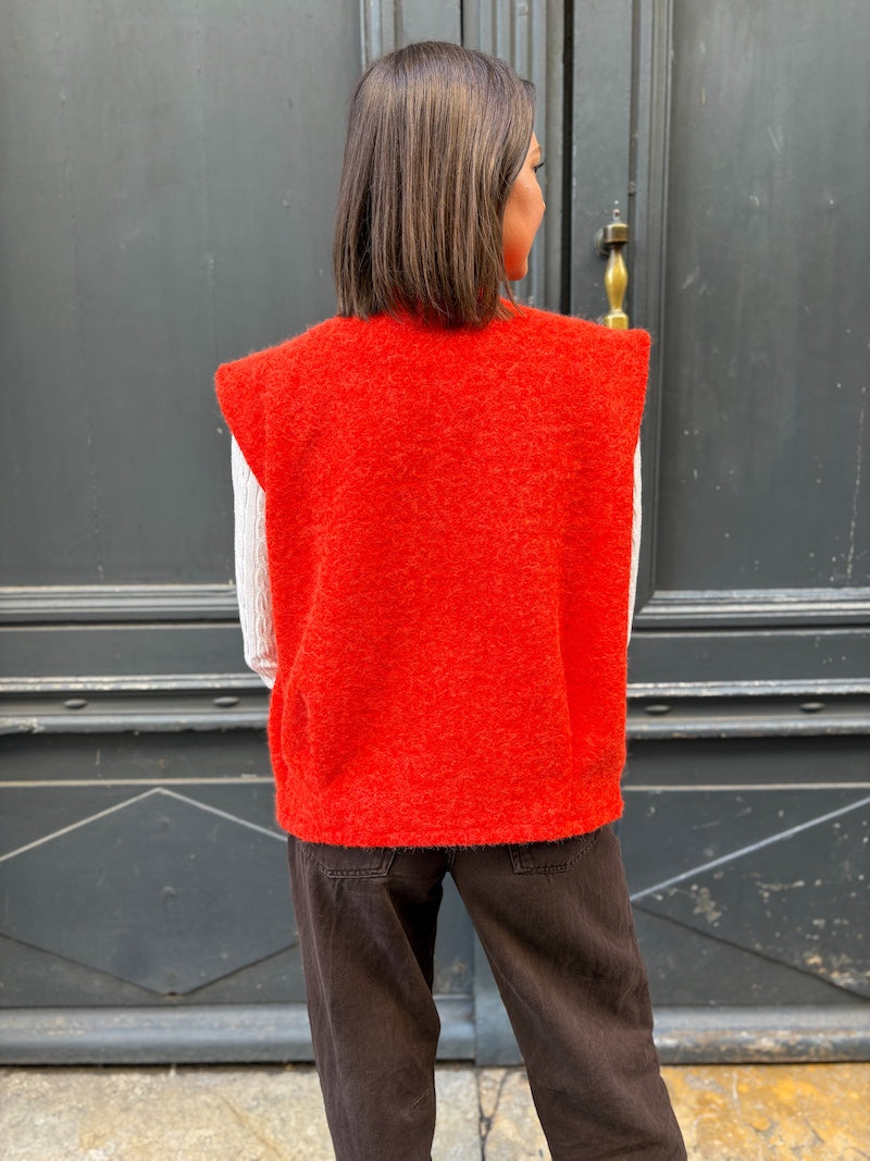 Gilet sans manches duveteux - Tendance et moderne