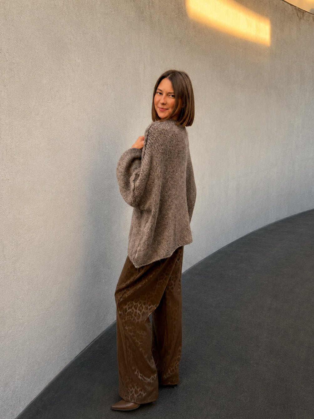 gilet en maille marron taupe tendance mi-saison automne pour femme