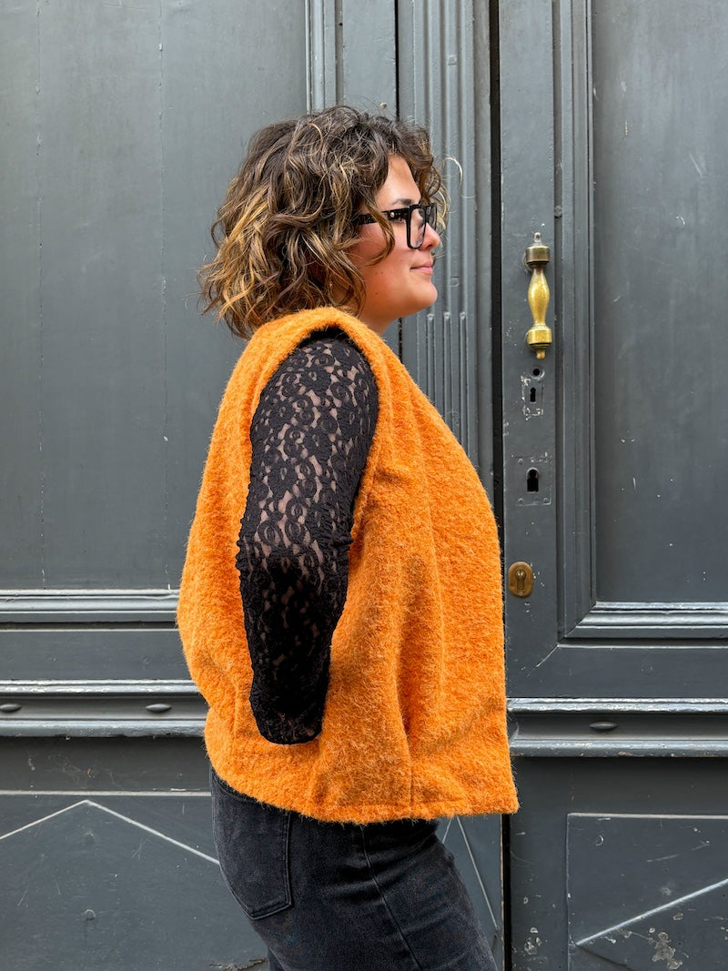 Gilet sans manches duveteux - Tendance et moderne