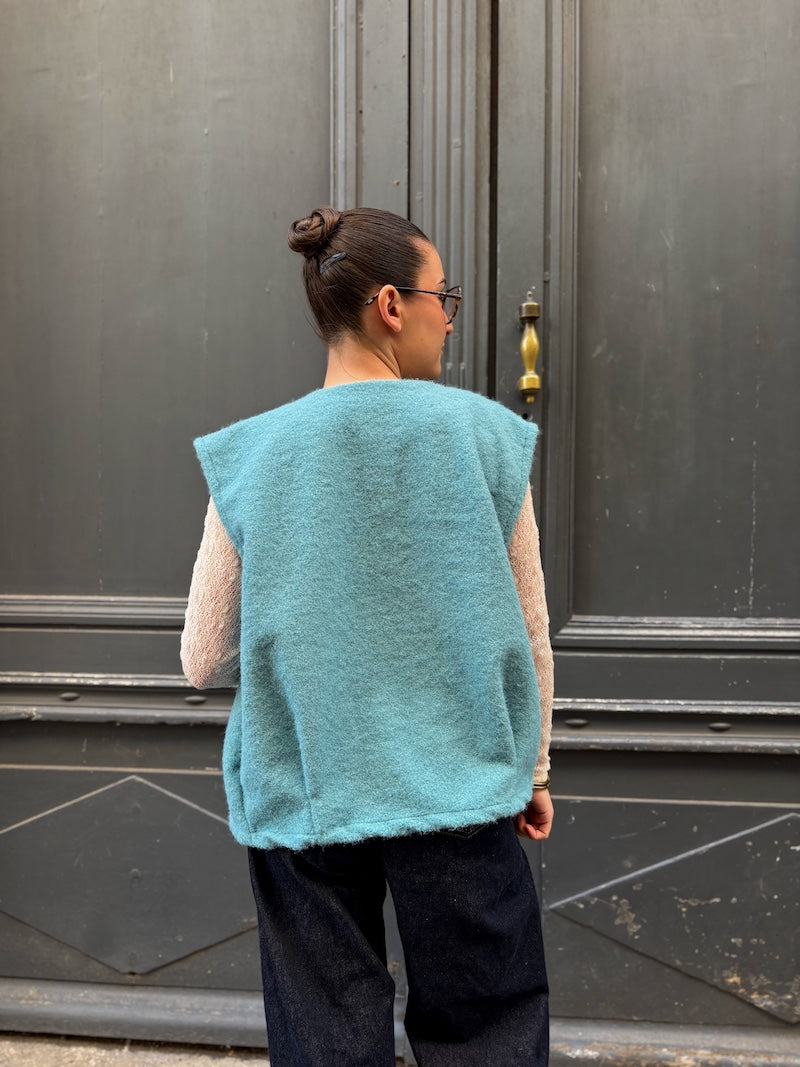 Gilet sans manches duveteux - Tendance et moderne