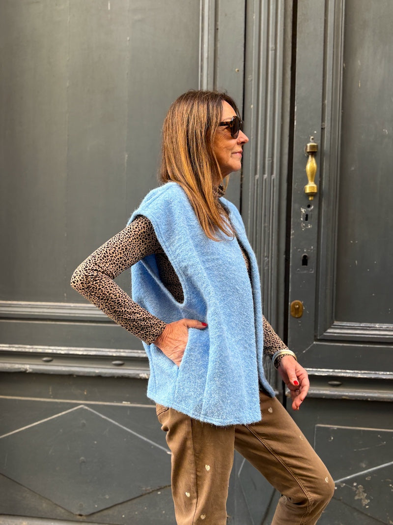 Gilet sans manches duveteux - Tendance et moderne