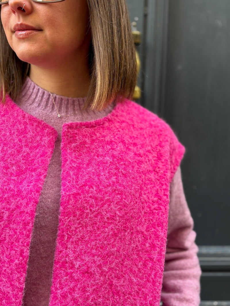 Gilet sans manches duveteux - Tendance et moderne