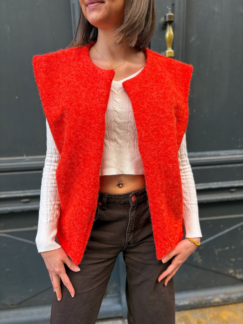 Gilet sans manches duveteux - Tendance et moderne