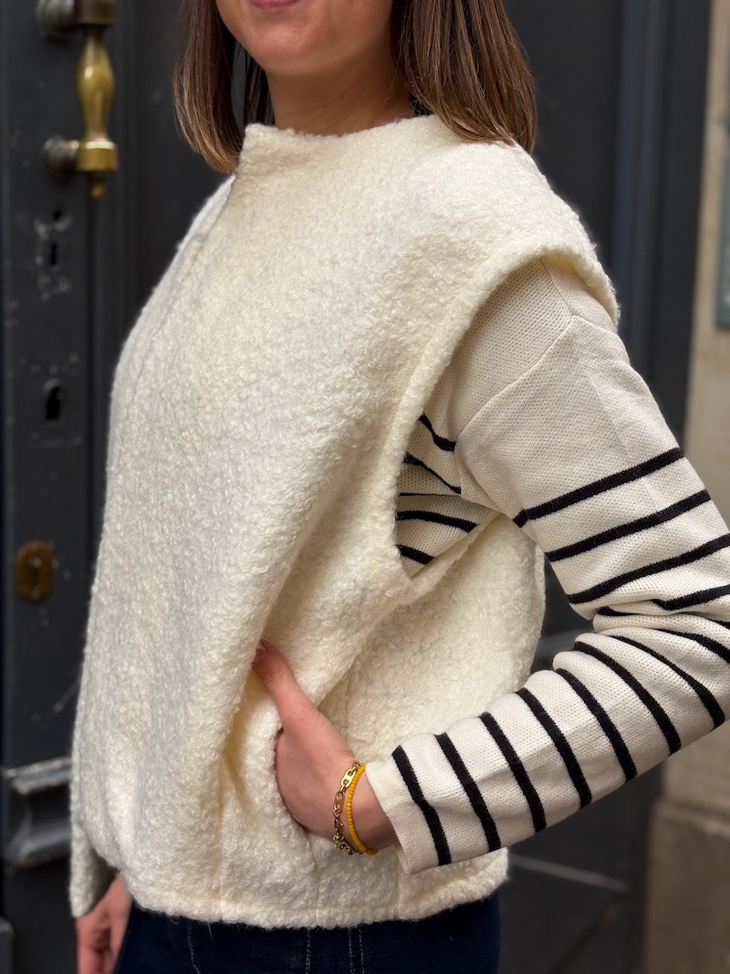 Gilet sans manches duveteux - Tendance et moderne