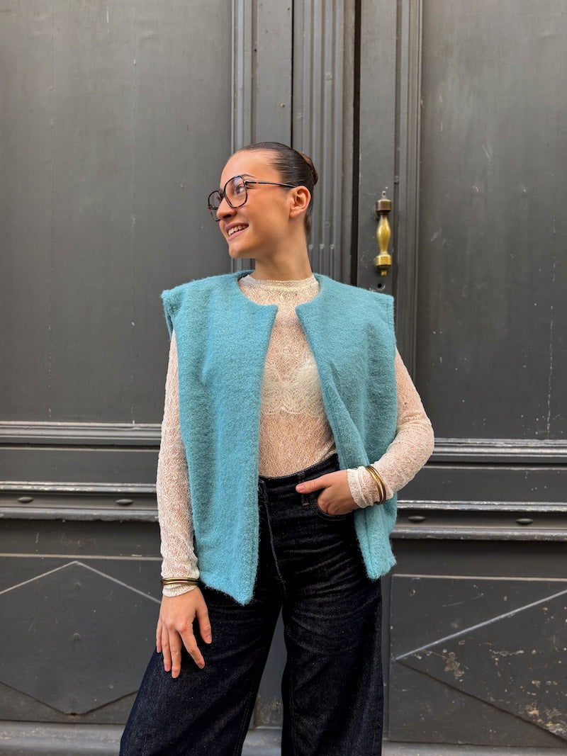 Gilet sans manches duveteux - Tendance et moderne