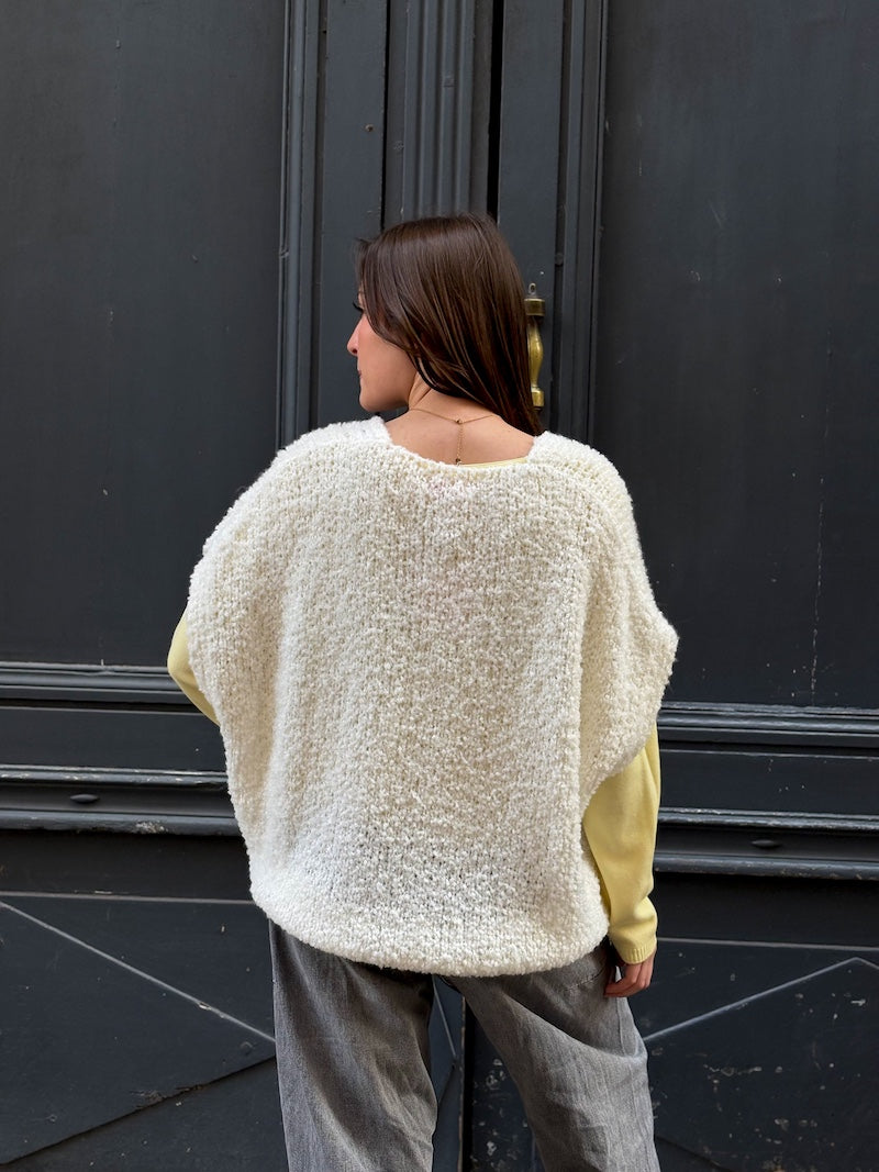 Gilet oversize sans manches en maille blanche