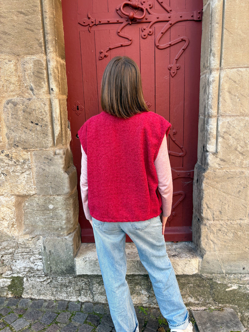 Gilet sans manches moumoute framboise