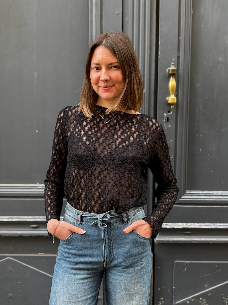 Top manches longue en dentelle