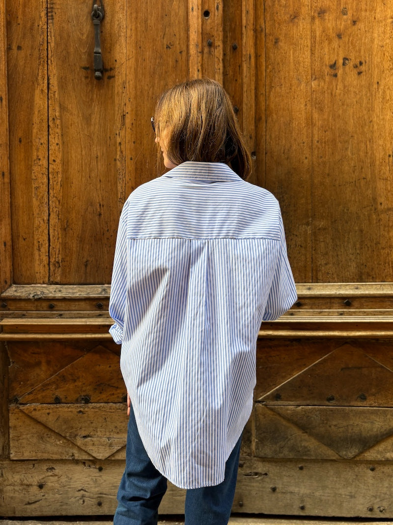 Chemisier ample rayé à motif fraise