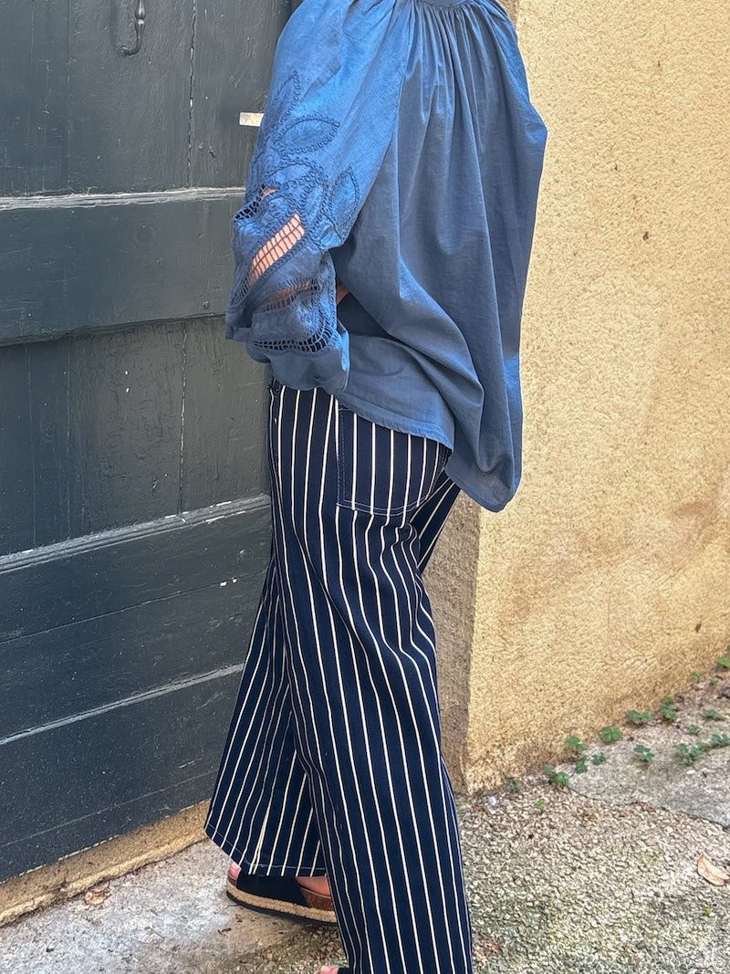 pantalon rayé bleu marine tendance pour femme 
