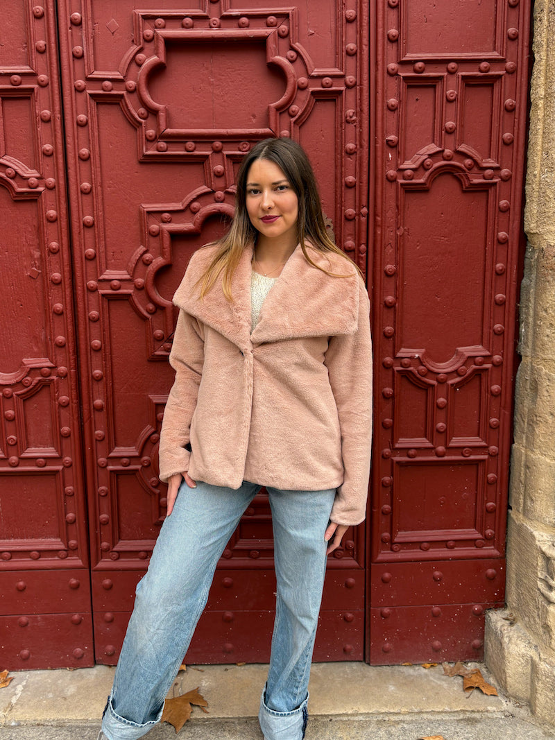 Manteau femme en fausse fourrure rose pâle – Style chic et doux