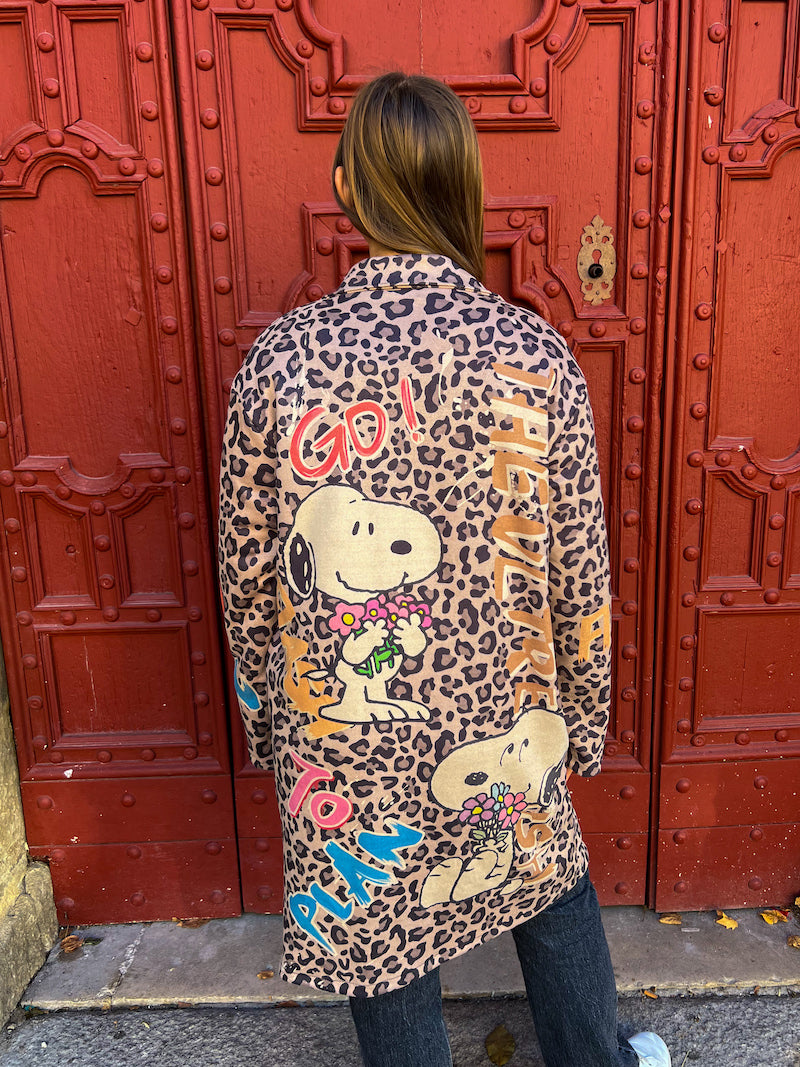 Manteau long léopard et imprimé Snoopy