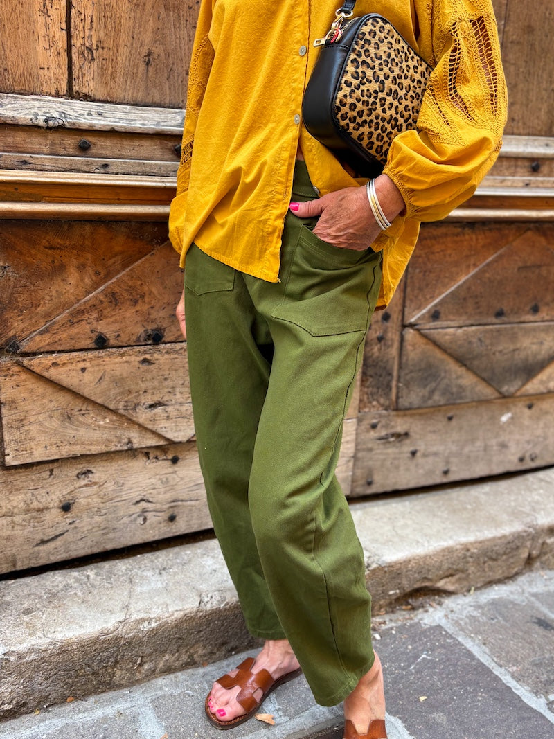 pantalon coupe ballon ou barrel tendance pour femme mi saison automne