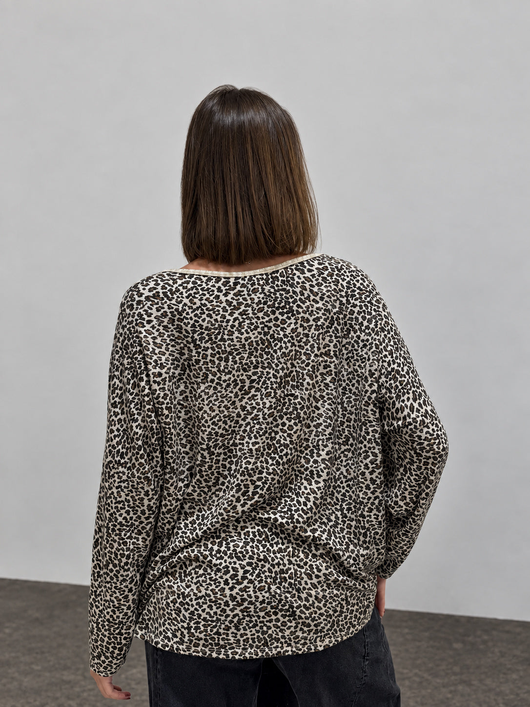 pull oversize motif leopard tendance pour femme