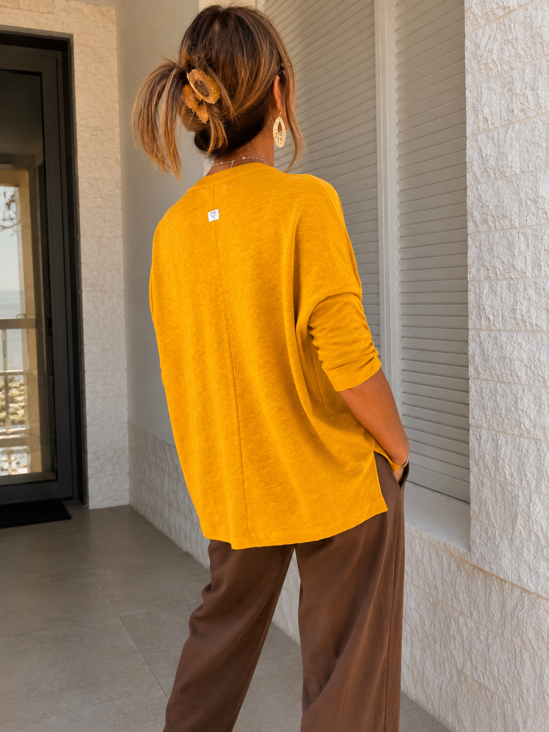 pull manches 3/4 en lin jaune moutarde love by md