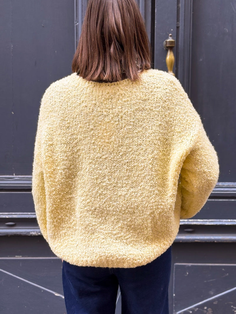 Pull jaune pastel en maille Étoile