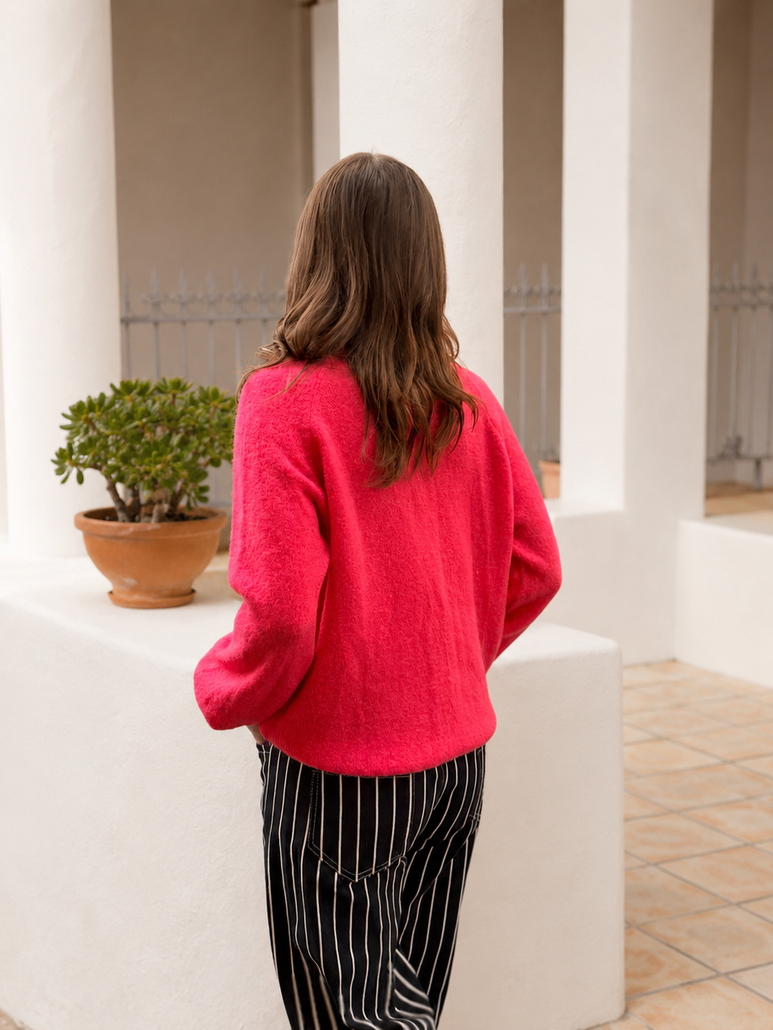 pull rose framboise rose vif en laine pour femme mi saison automne tendance