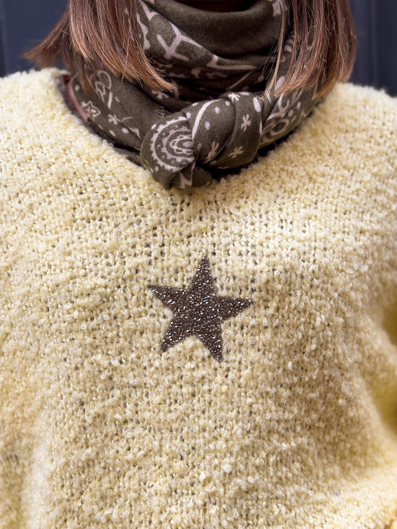 Pull jaune pastel en maille Étoile