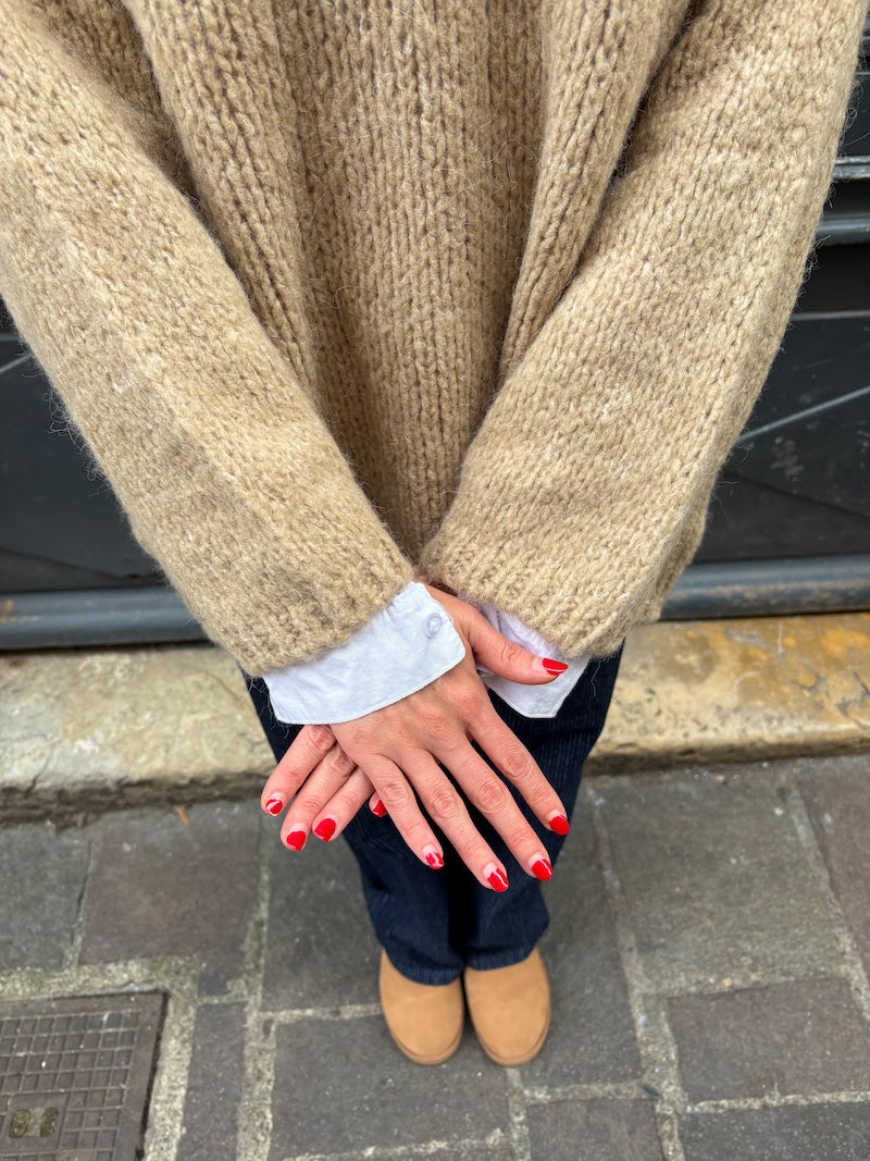 Pull oversize beige en maille Banditas from Marseille - Nina