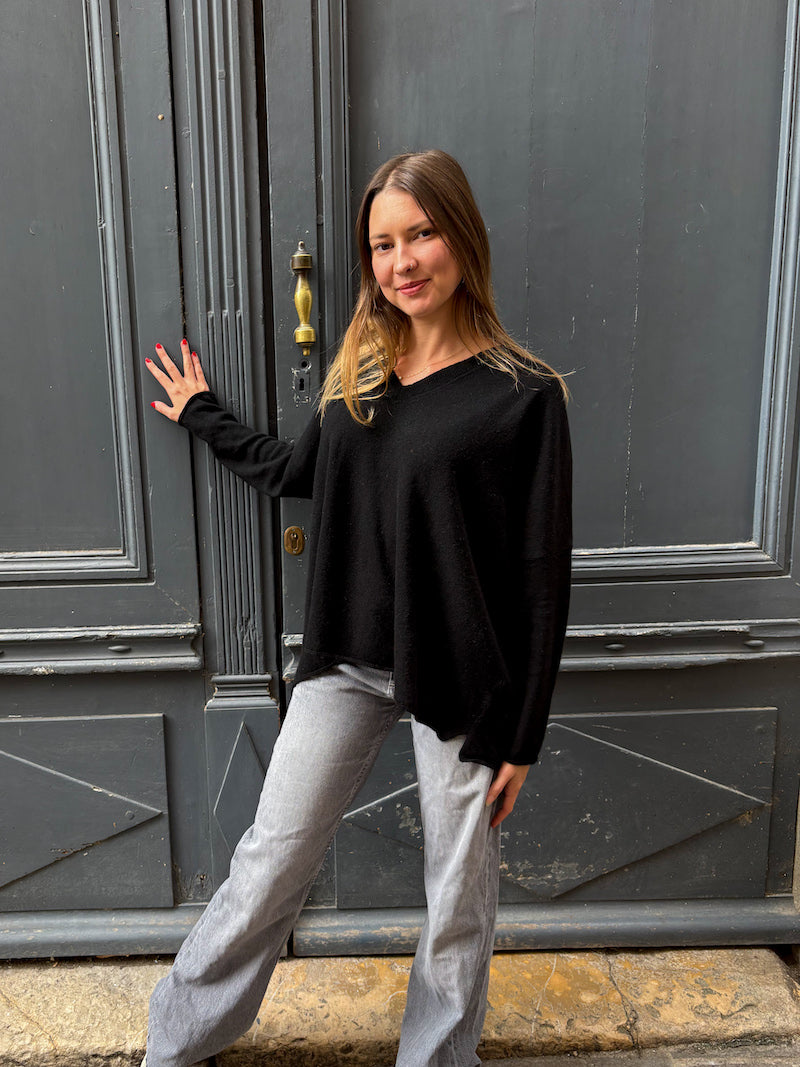 Pull noir en cachemire Banditas from Marseille - Ganache