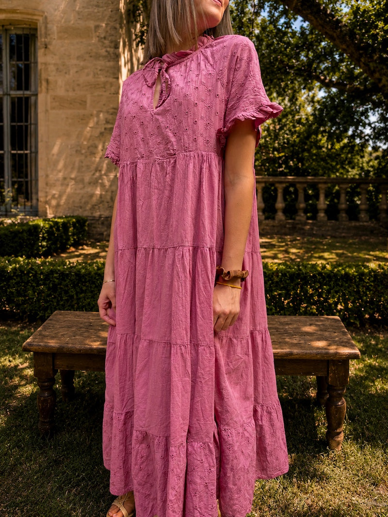 Robe longue en broderie anglaise rose - Bohème chic