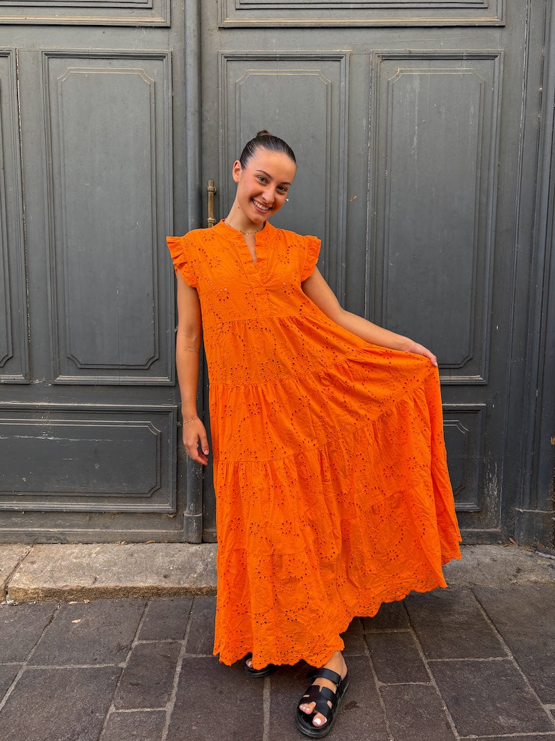 Robe longue en dentelle tendance