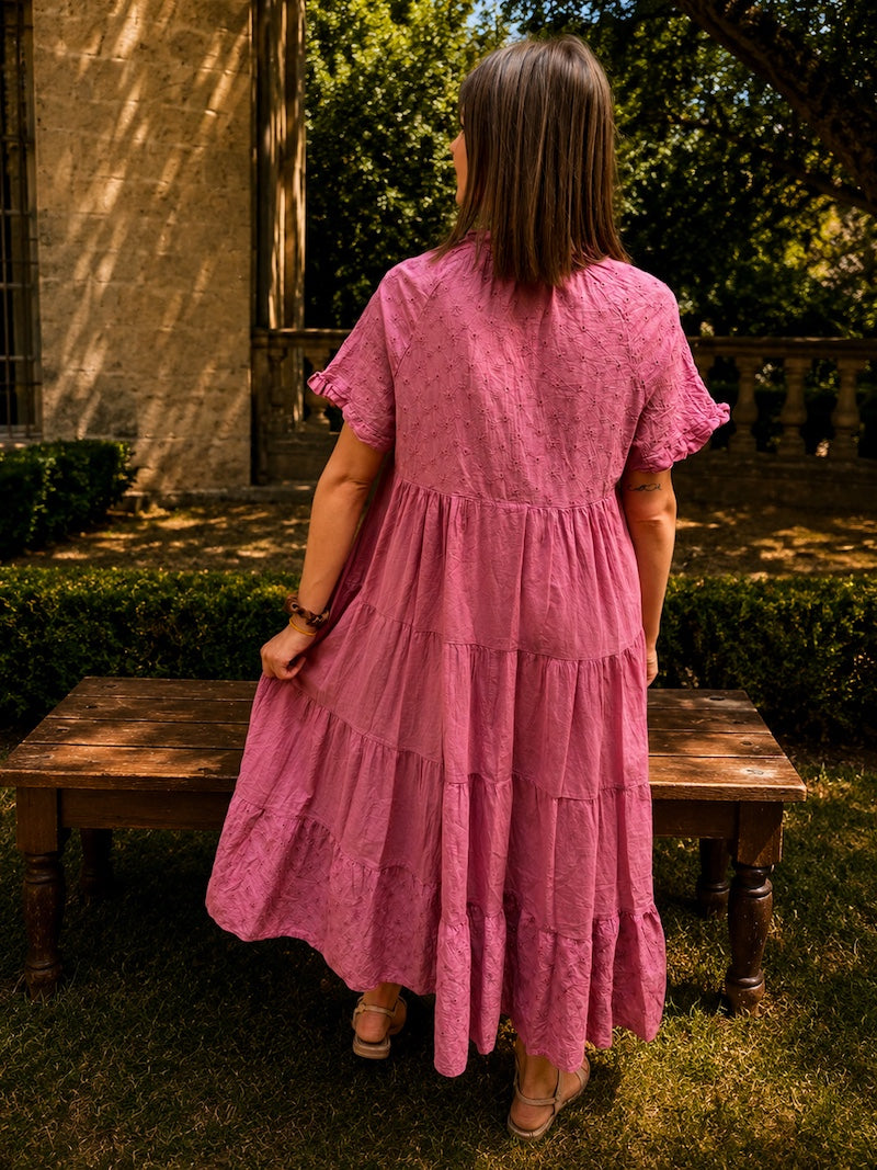 Robe longue en broderie anglaise rose - Bohème chic