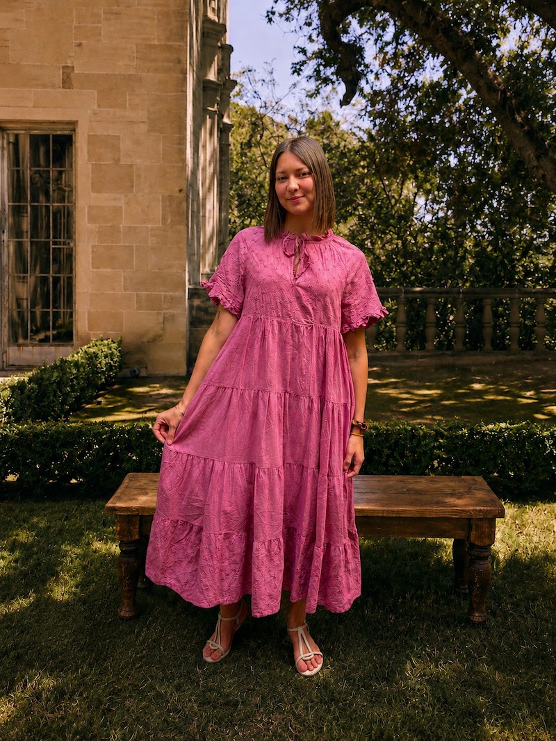 Robe longue en broderie anglaise rose - Bohème chic