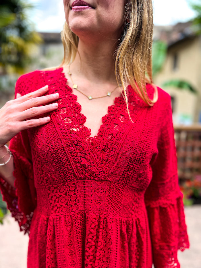 Robe longue bohème en dentelle rouge