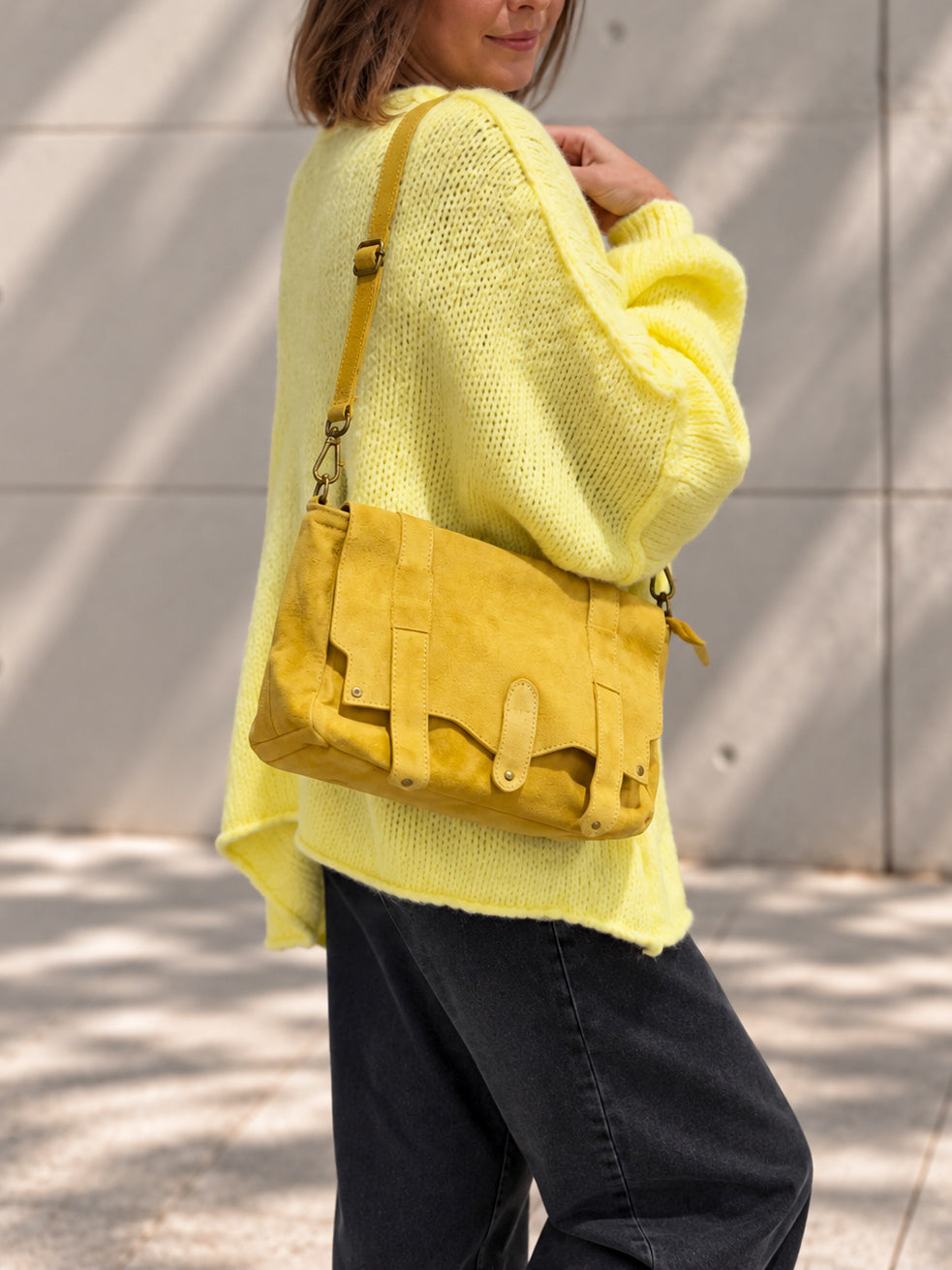 sac à main en daim jaune tendance pour femme