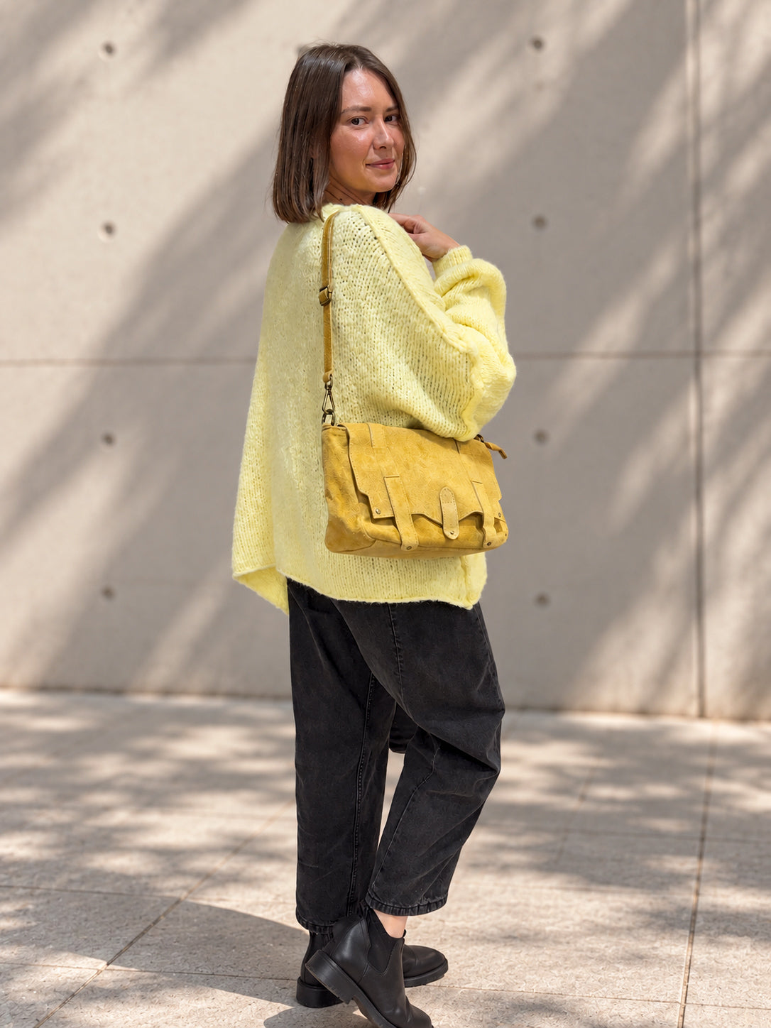 sac bandoulière en daim jaune tendance pour femme