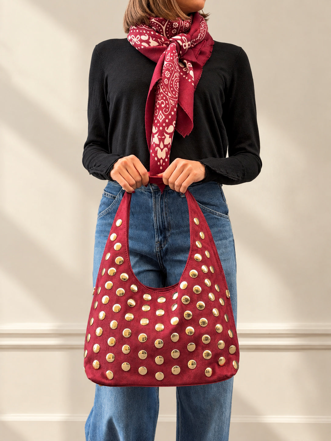 sac seau hobo tendance pour femme clouté bordeaux