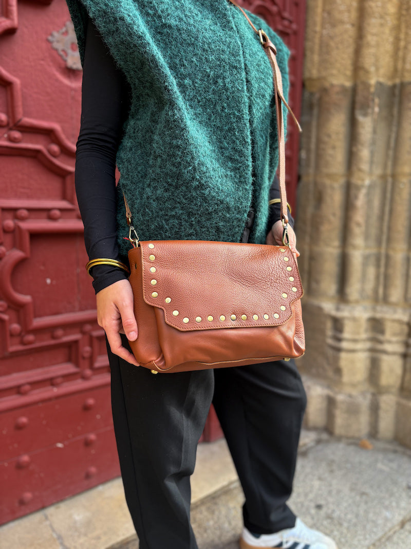 Sac marron en bandoulière
