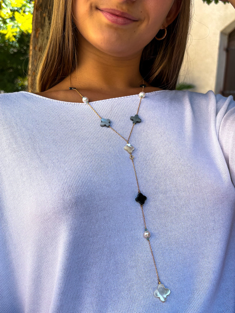 Sautoir trèfle en onyx  nacre et plaqué or Lucky