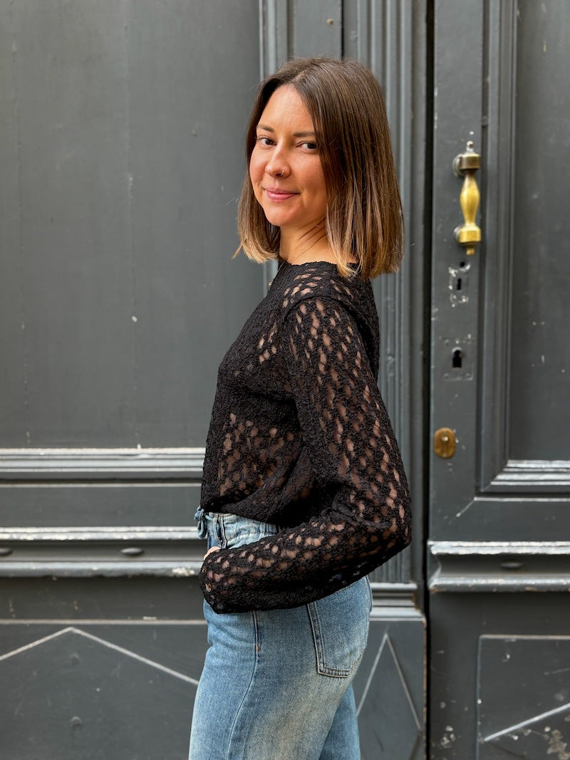 Top manches longue en dentelle