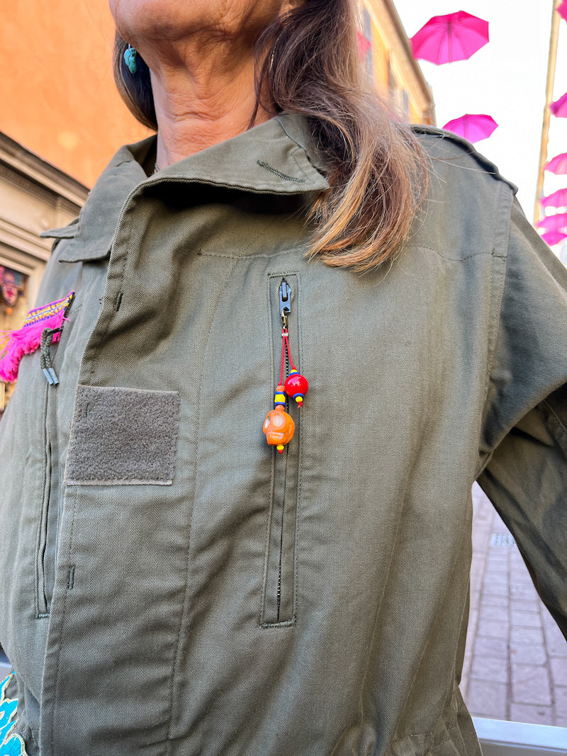 veste kaki customisée frida kahlo