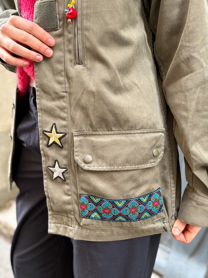 Veste militaire femme customisée Frida Kahlo - Pièce Unique