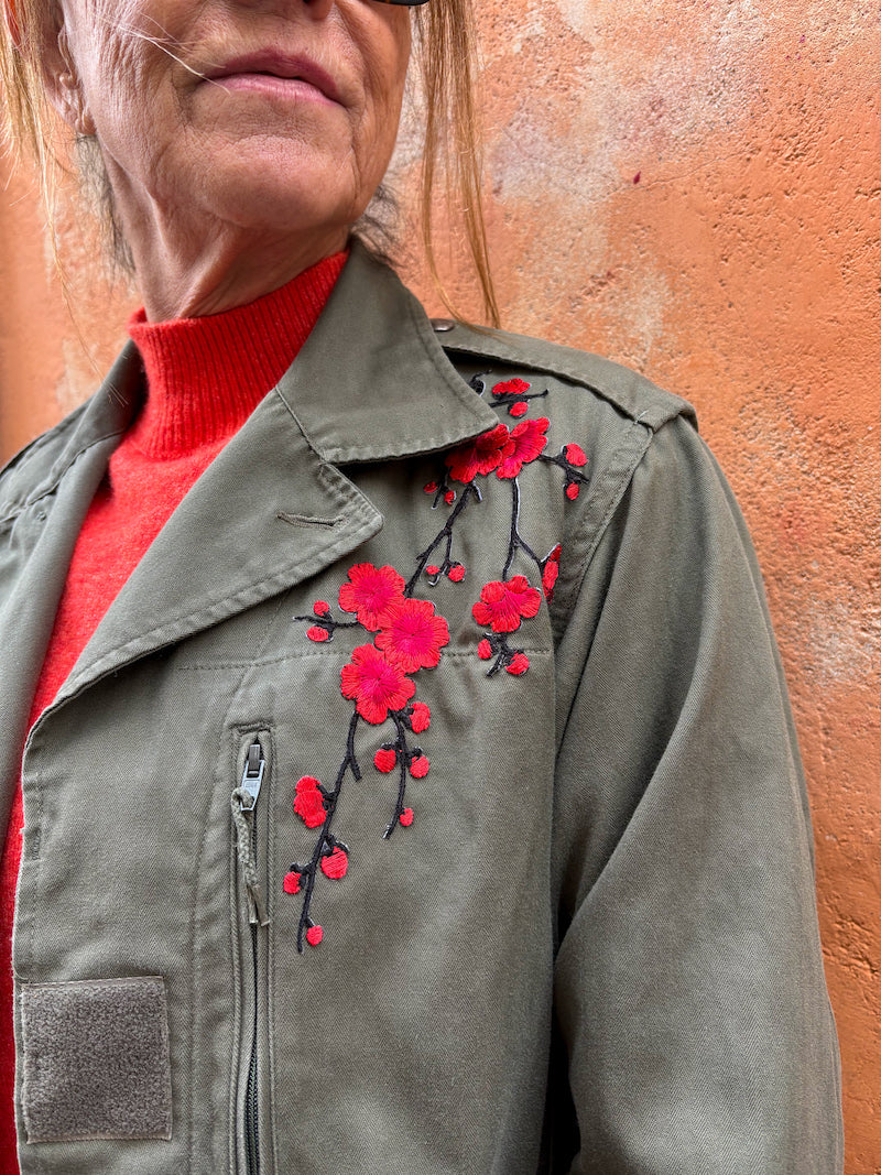 Veste militaire femme brodée à la main - Frida Kahlo Édition