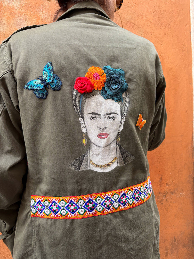 veste upcycling customisée et personnalisée pour femme