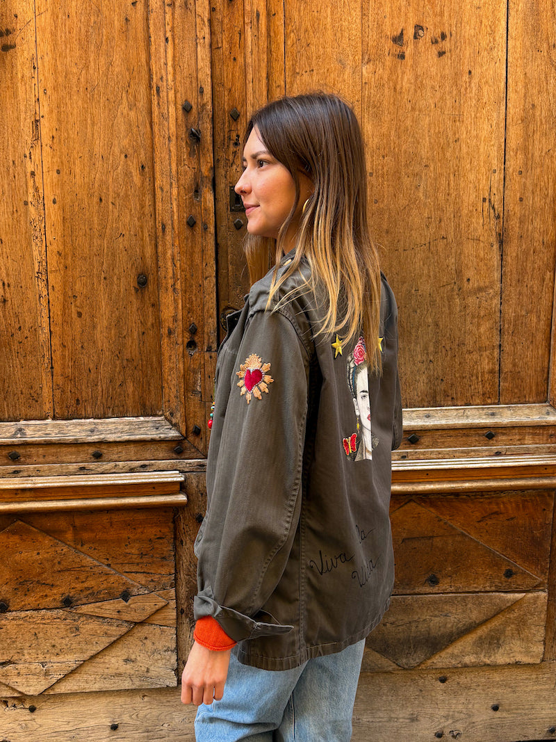 Veste militaire personnalisée à la main Frida Kahlo - Corazon Rojo