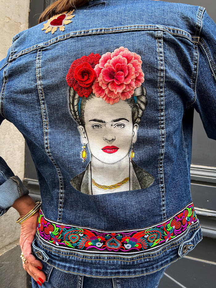 Veste en jean brodée àa la main Frida Kahlo Floras