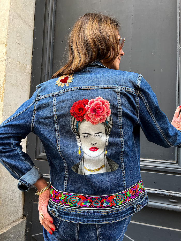Veste en jean brodée àa la main Frida Kahlo Floras