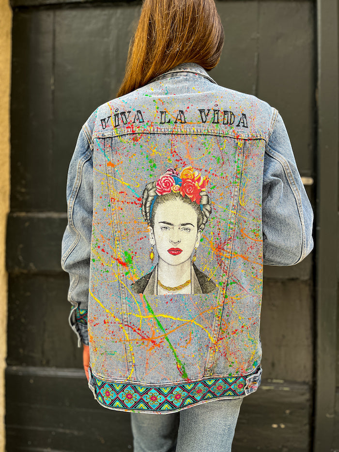 Veste en jean oversize peint à la main Frida Kahlo