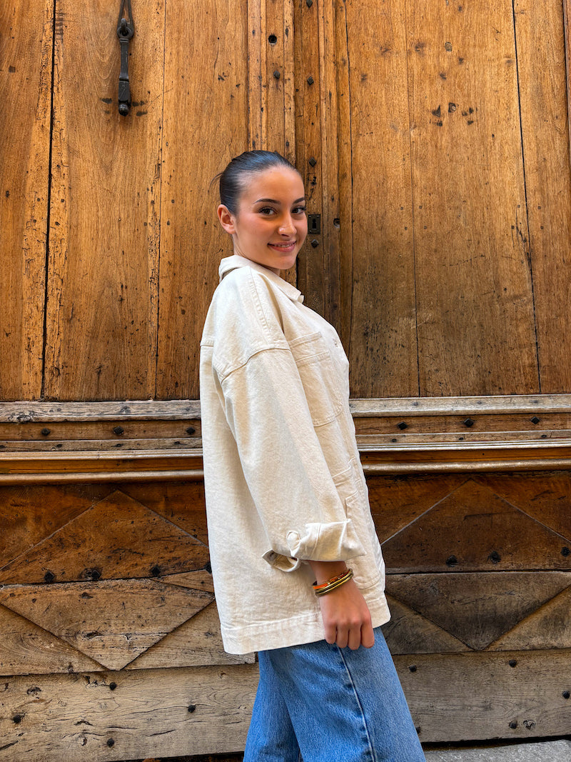 Veste oversize blanc cassé brodée de fleurs baroques en perles noires